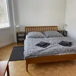 Panorama Apartment *
